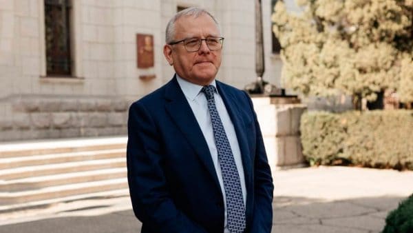 Скончался посол России в КНДР Александр Мацегора