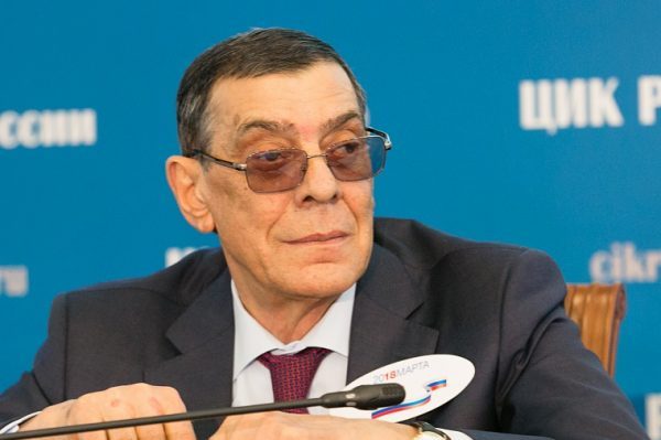Умер один из авторов Конституции РФ, бывший член ЦИК Борис Эбзеев